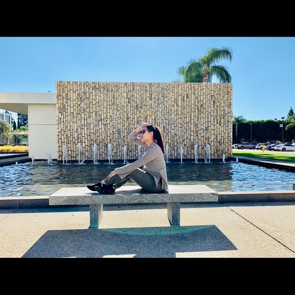 JELLA C Top - Picture 6 of 8